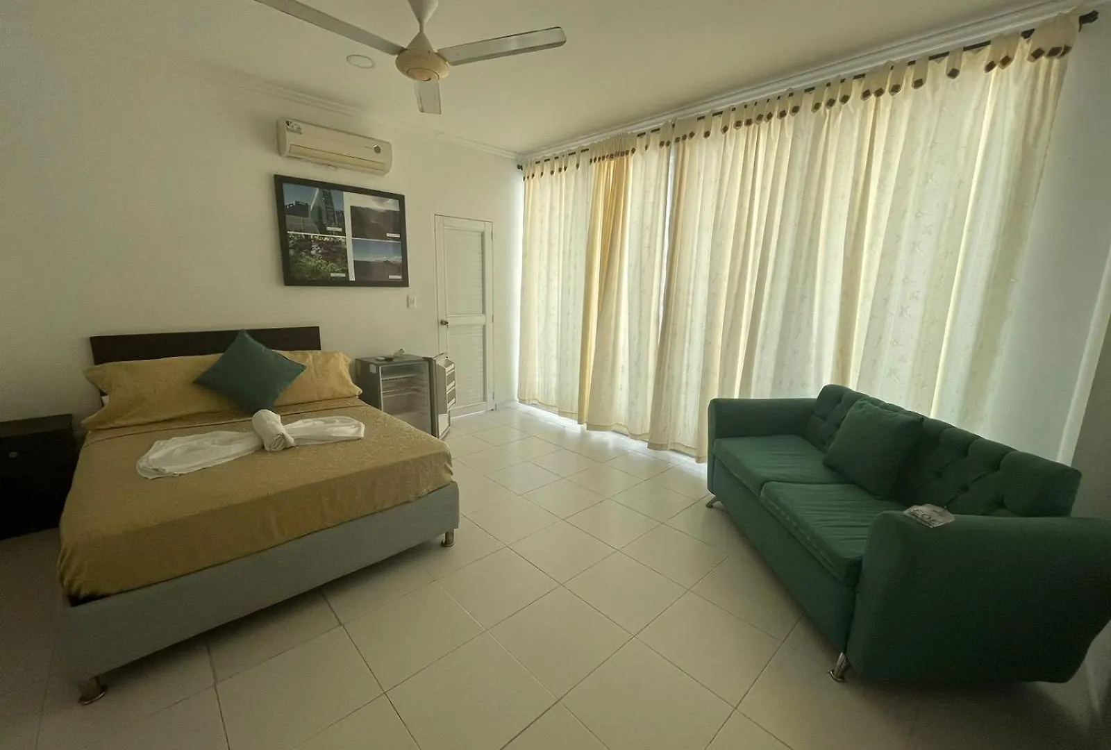 Aw Hotel Rodadero Suites Santa Marta